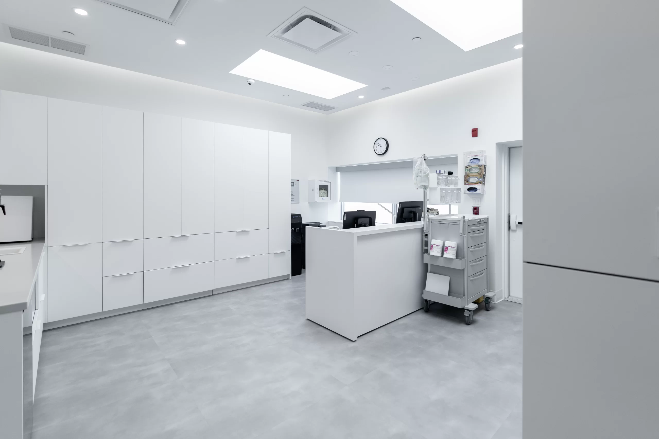 Centre_de_Chirurgie_prive_Mont-Royal_Montreal_header-carriere